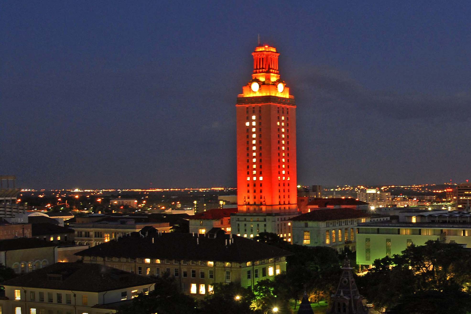 Tower Turns Orange for Men’s Swimming & Diving National Title