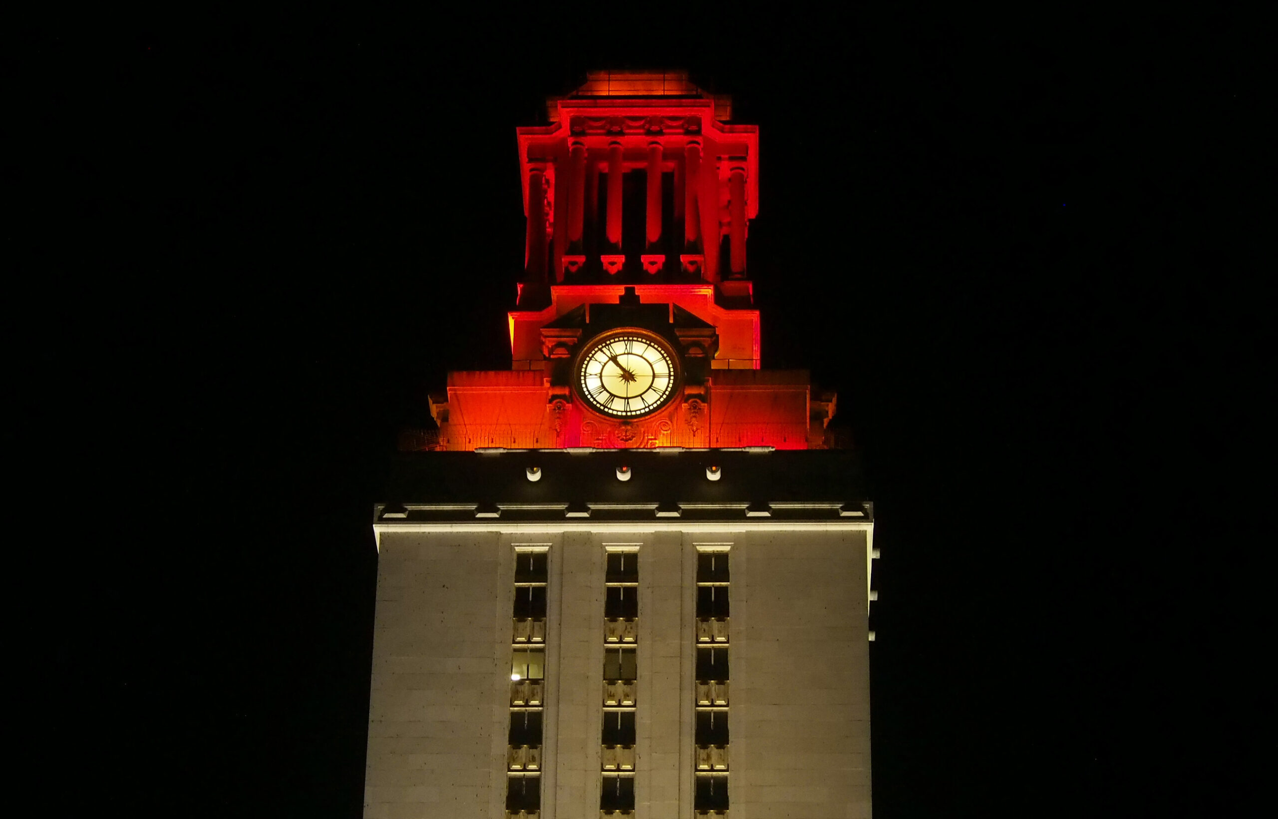 Light the Tower: Texas Beats Texas Tech, 63-56